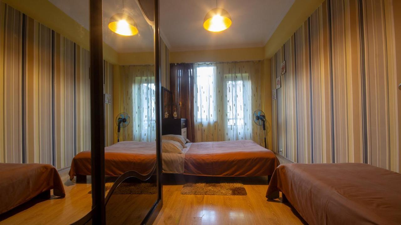 Home Apartments ティビリシ エクステリア 写真